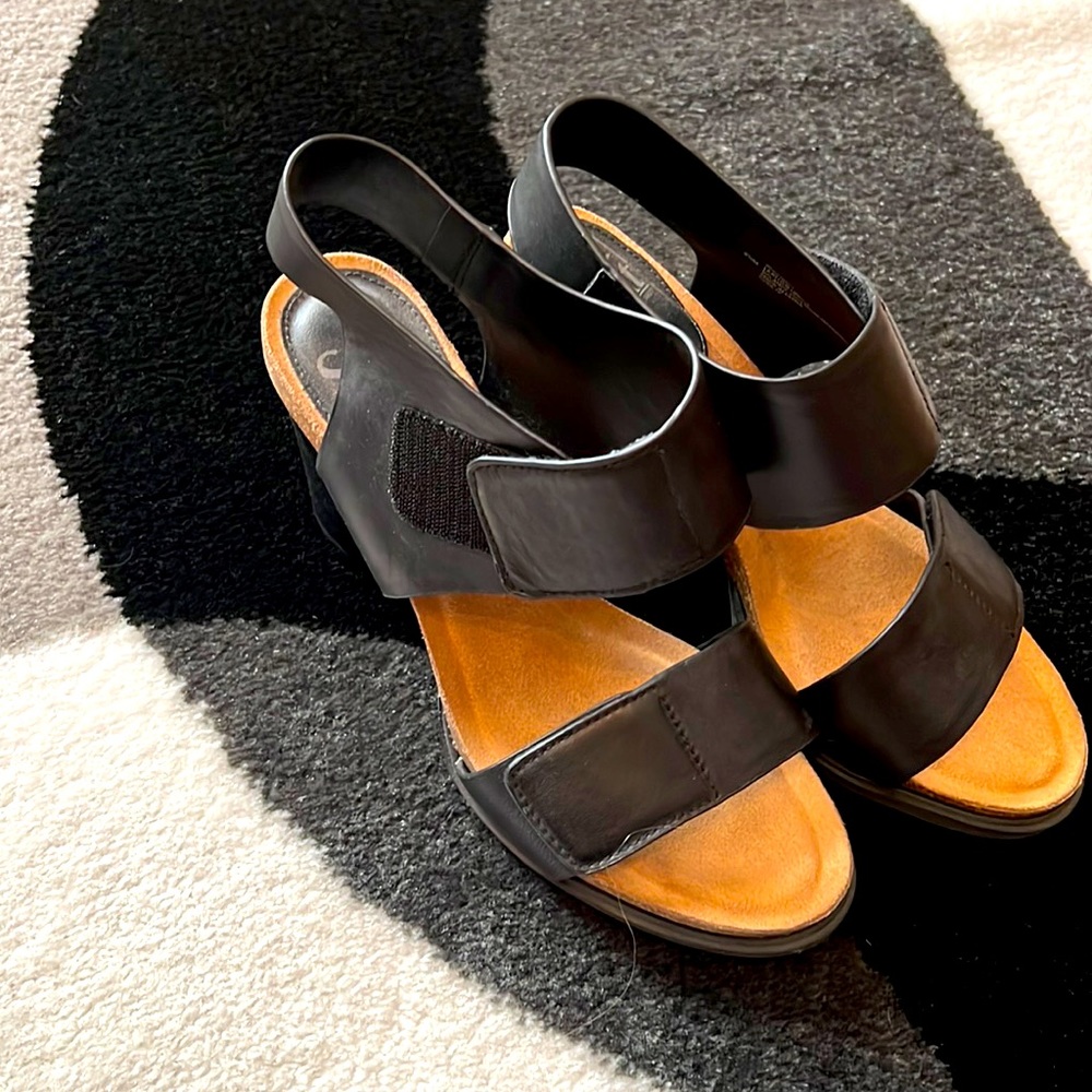 Sofft high heel sandals
